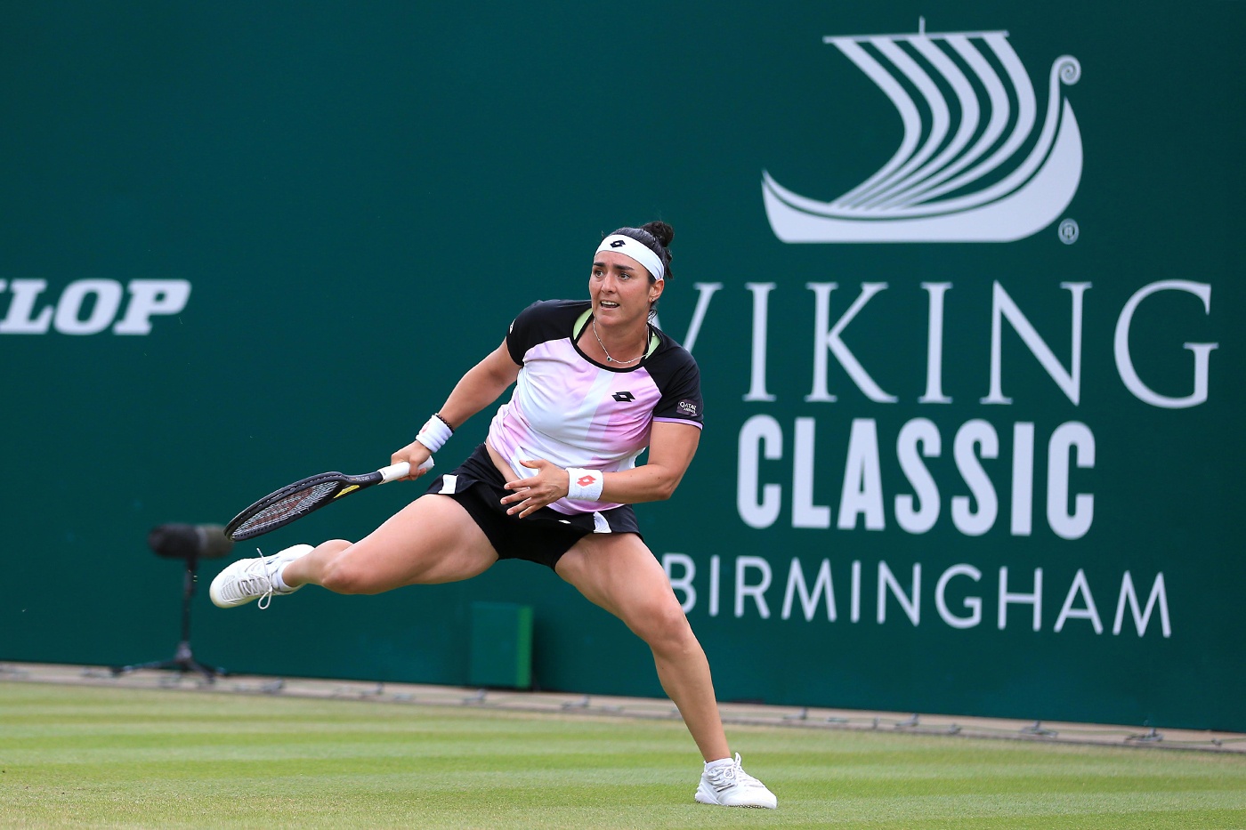 Let at forstå Jane Austen forsinke Tunisian trailblazer Ons Jabeur warms up for Wimbledon with grass title -  The Championships, Wimbledon - Official Site by IBM